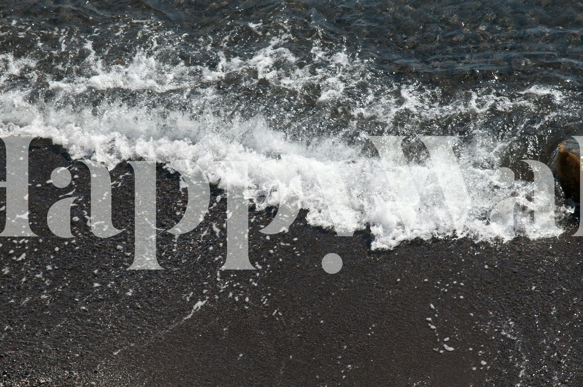 Blå havbølger tapet i et rum