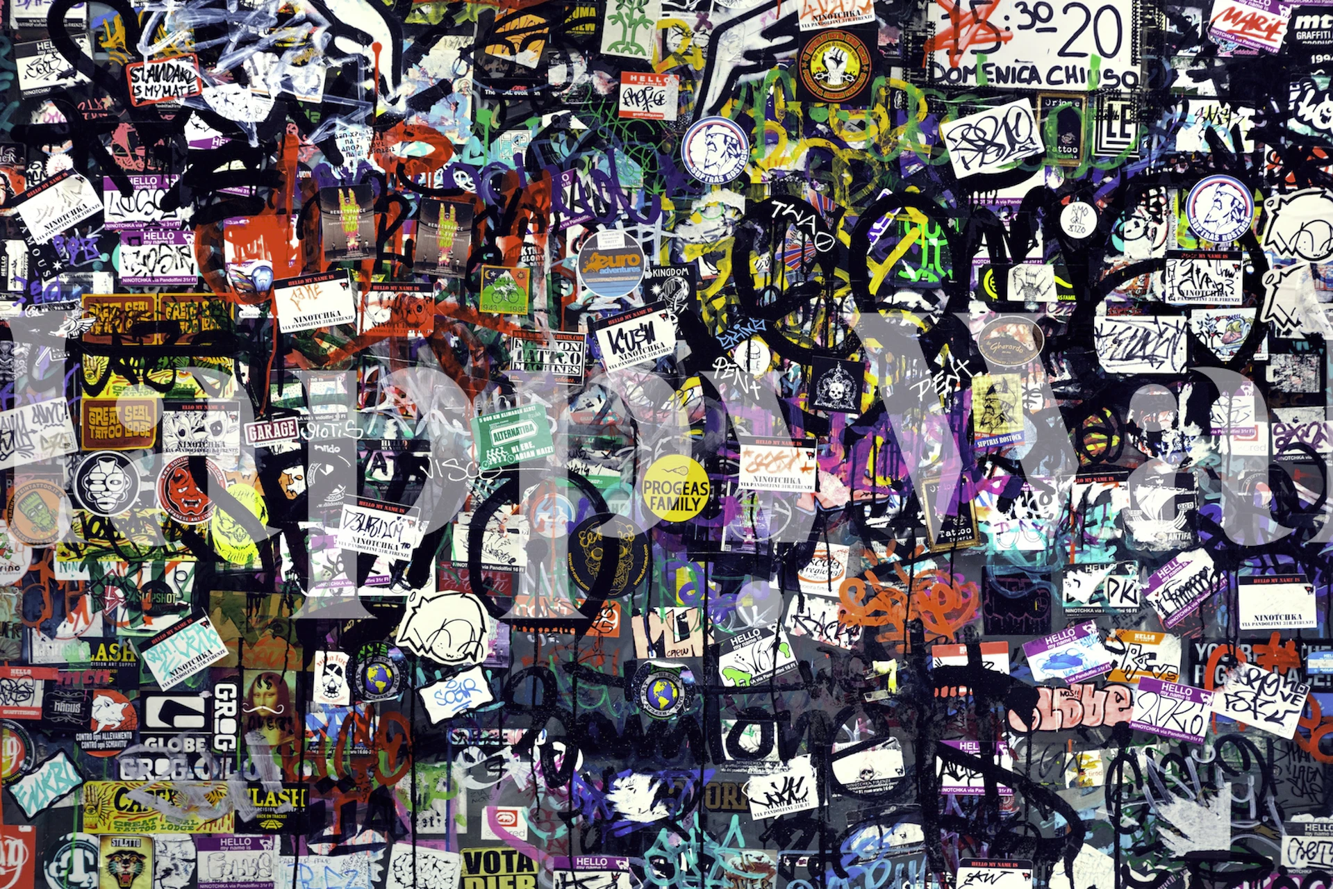 Graffiti Napoli wallpaper showcased in a room