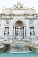 Trevi Fountain in Rome 1 wallpaper