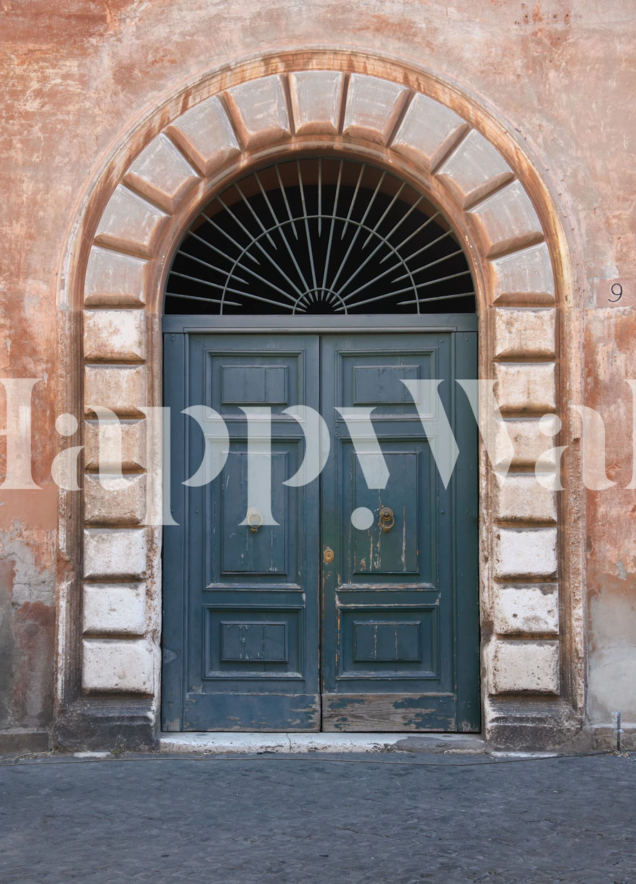 Door Trastevere Rome Tapete in einem Raum