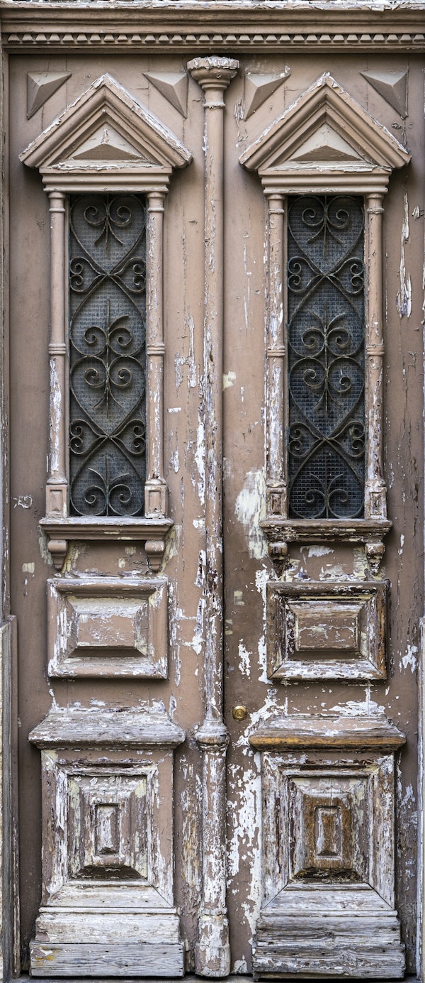 Wooden door in Lisbon