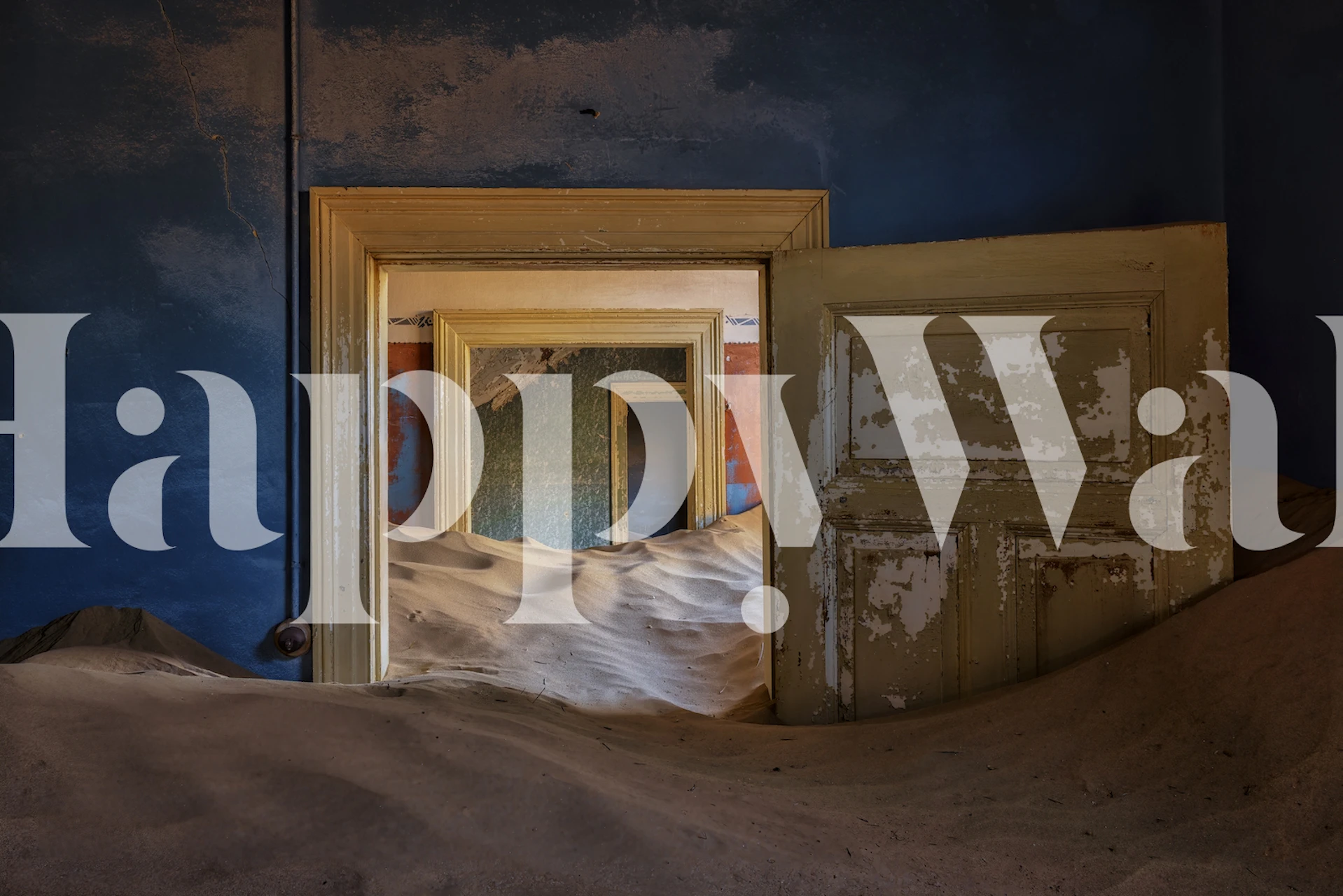 Faded Glory tapet i en rumsmiljö