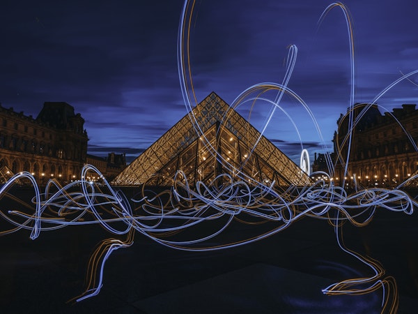 Light painting at Louvre Museum
