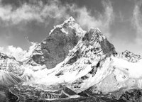 Black and white mountains ταπετσαρία