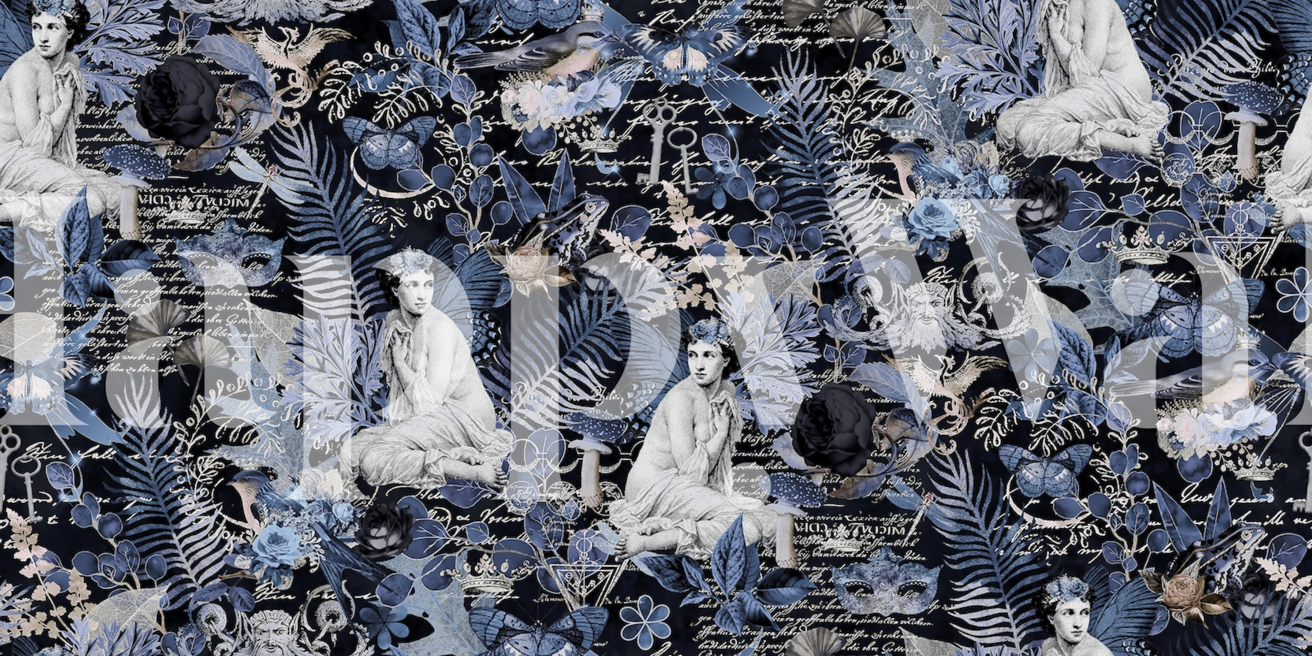 Mystic Mythology Forest Blue Wandgemälde mit rätselhafter Waldlandschaft mit mythologischen Figuren in Blautönen.