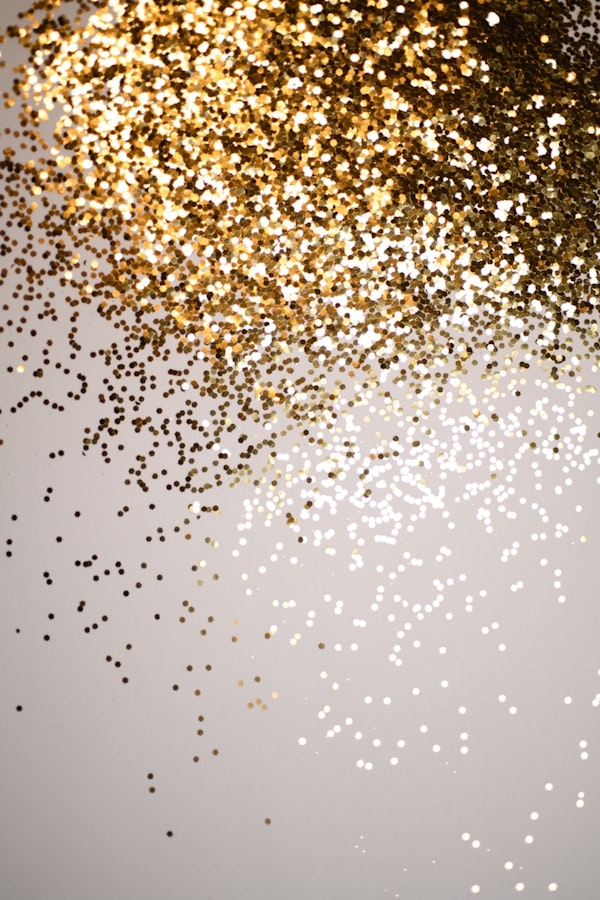 Sparkling Glam Gold Glitter 3