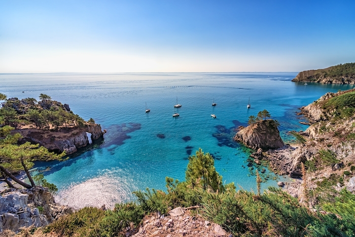 Crozon Peninsula Wallpaper - Stunning Coastal View | Happywall