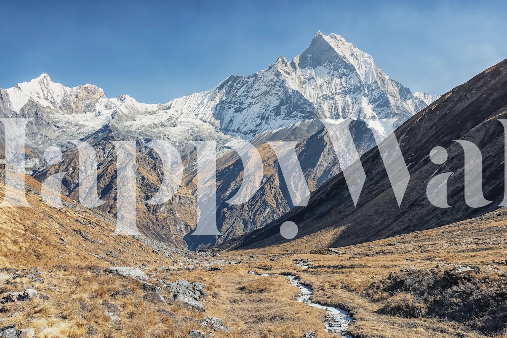 Papel de parede paisagem do Himalaia em um quarto