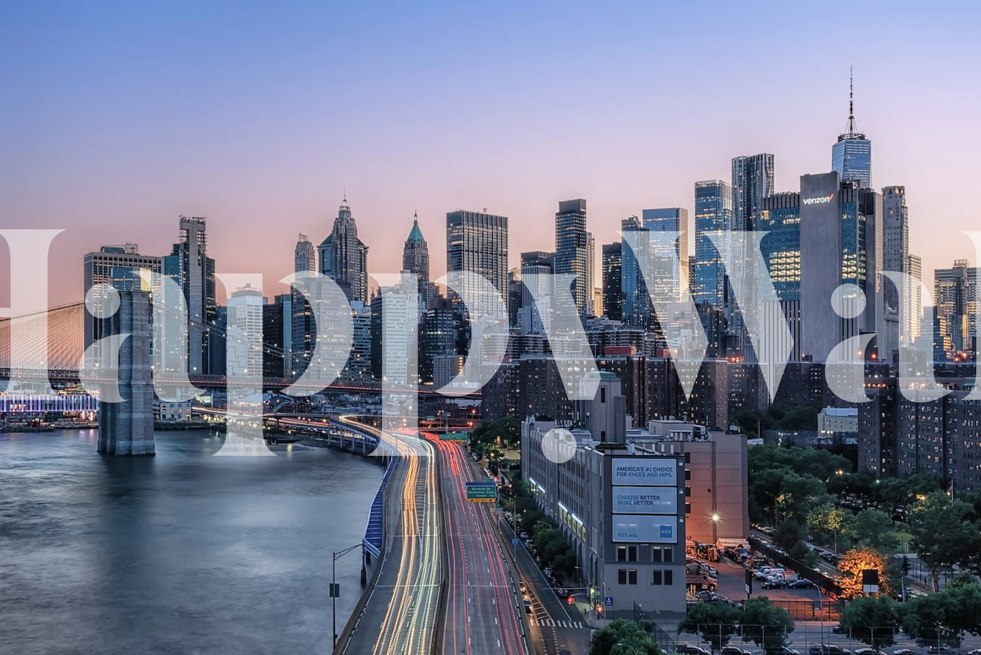 Purple New Yorkin kaupunkisiluetti taustakuvana