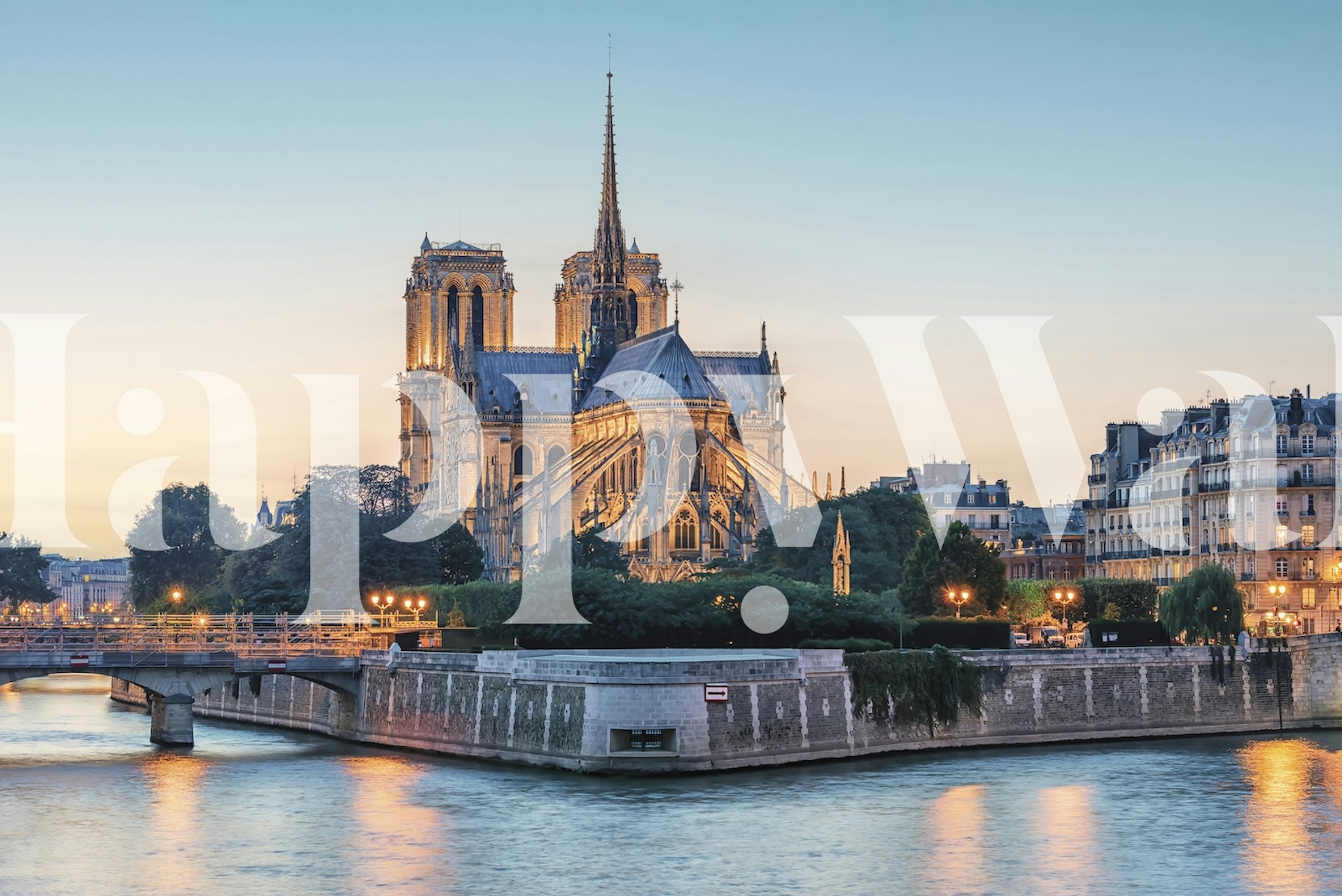 Papel de parede Cathedral Notre-Dame em um quarto