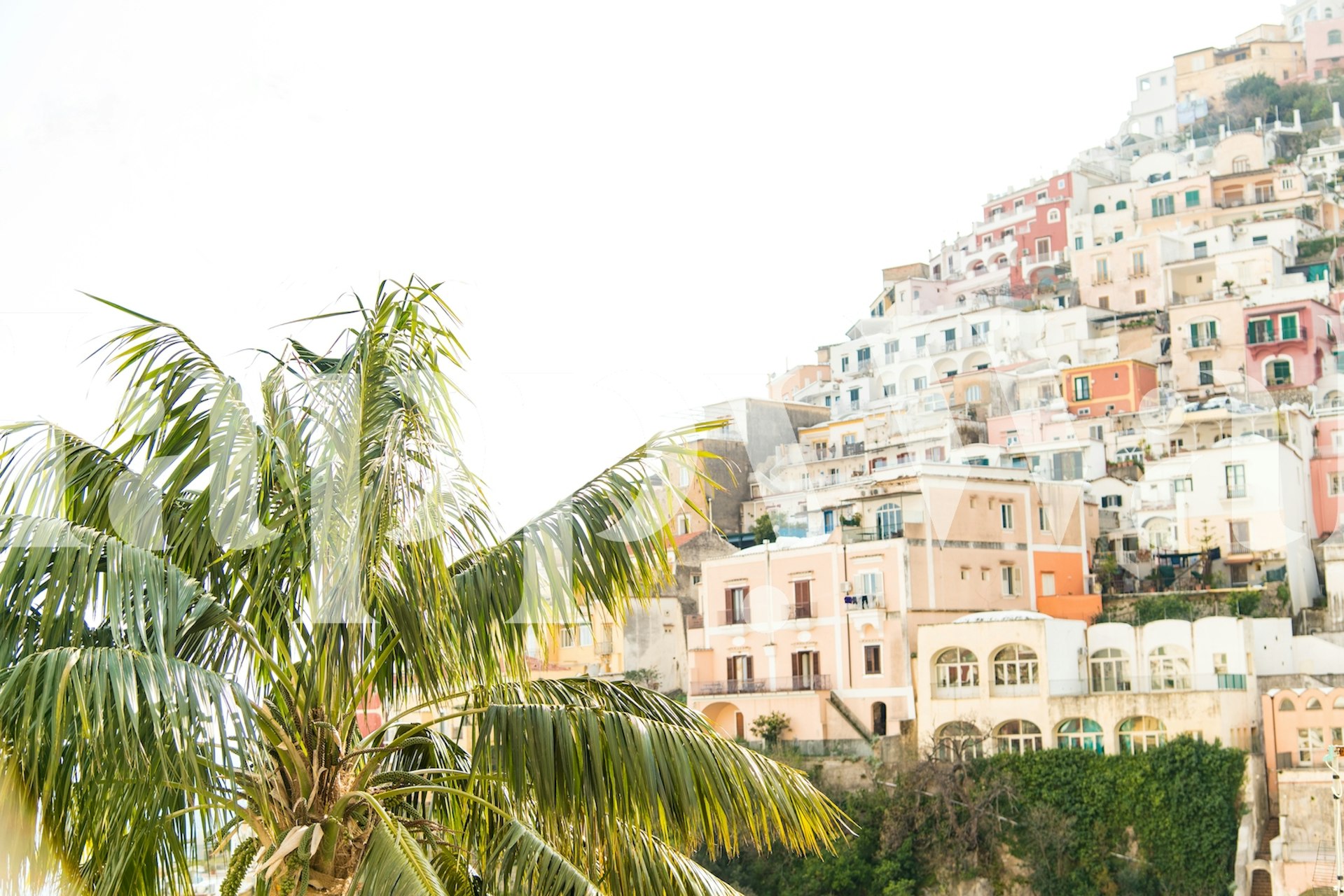 Bella Positano 7 wallpaper design in a room