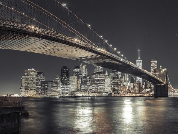 Timeless Splendor of the Brooklyn Bridge
