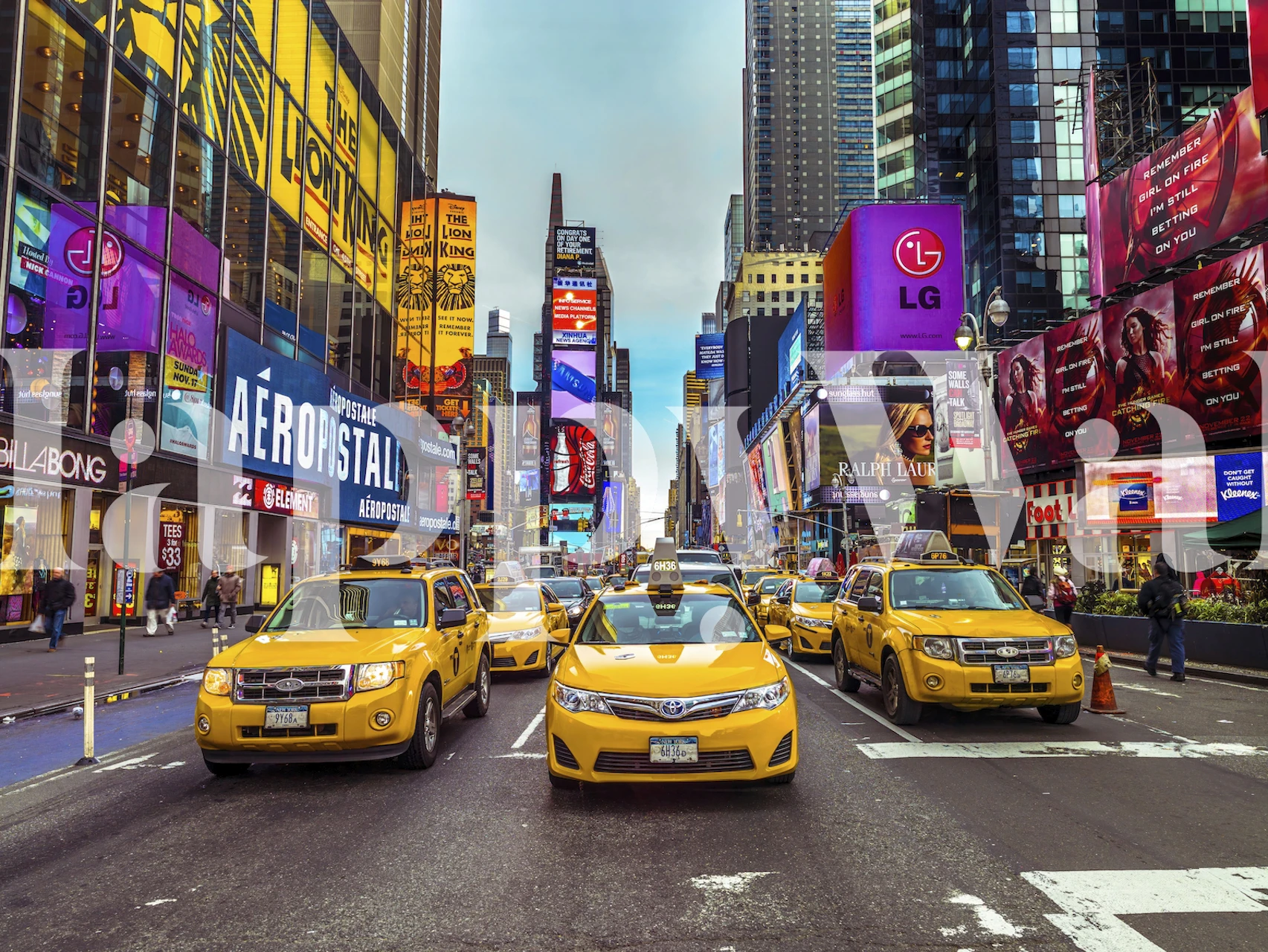 New York's Urban Pulse wallpaper design