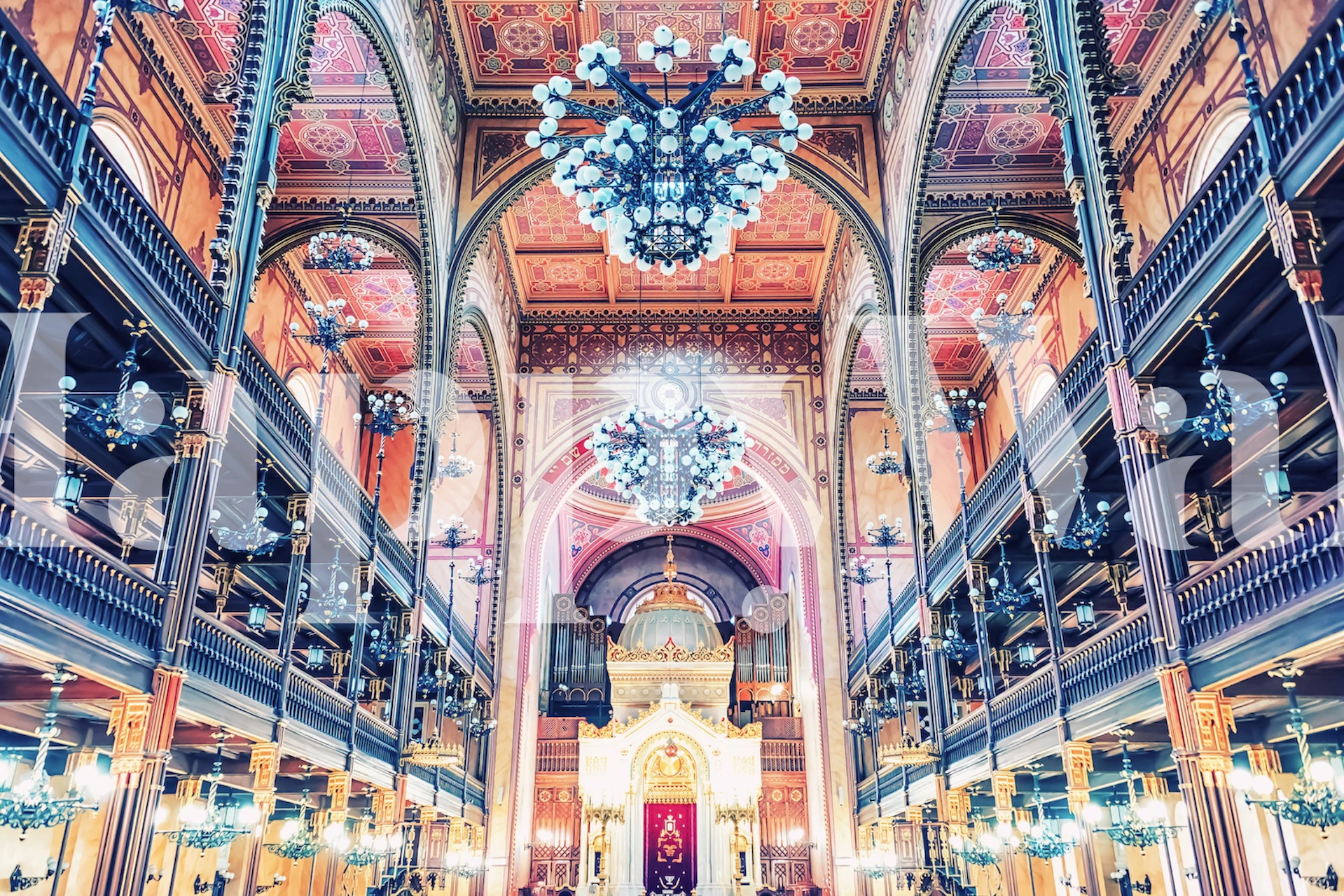 Dohany Street Synagogue wallpaper in a room