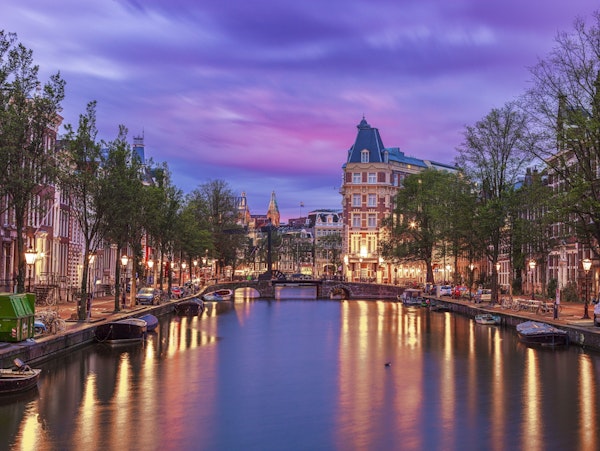 Amsterdam's Evening Serenade