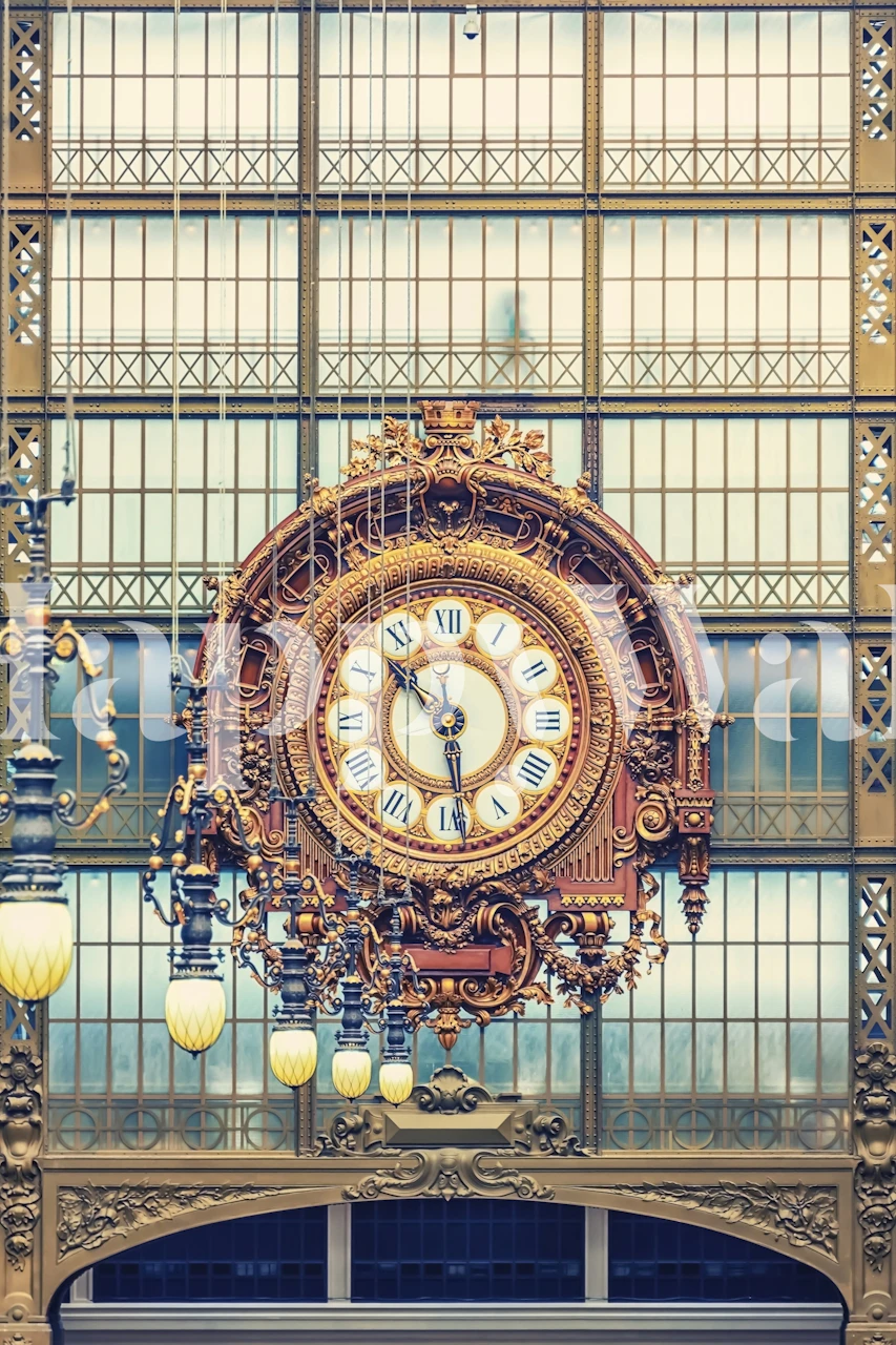 Παλαιά περίτεχνη τοιχογραφία τοίχου ρολογιού σε αρχιτεκτονικό σκηνικό