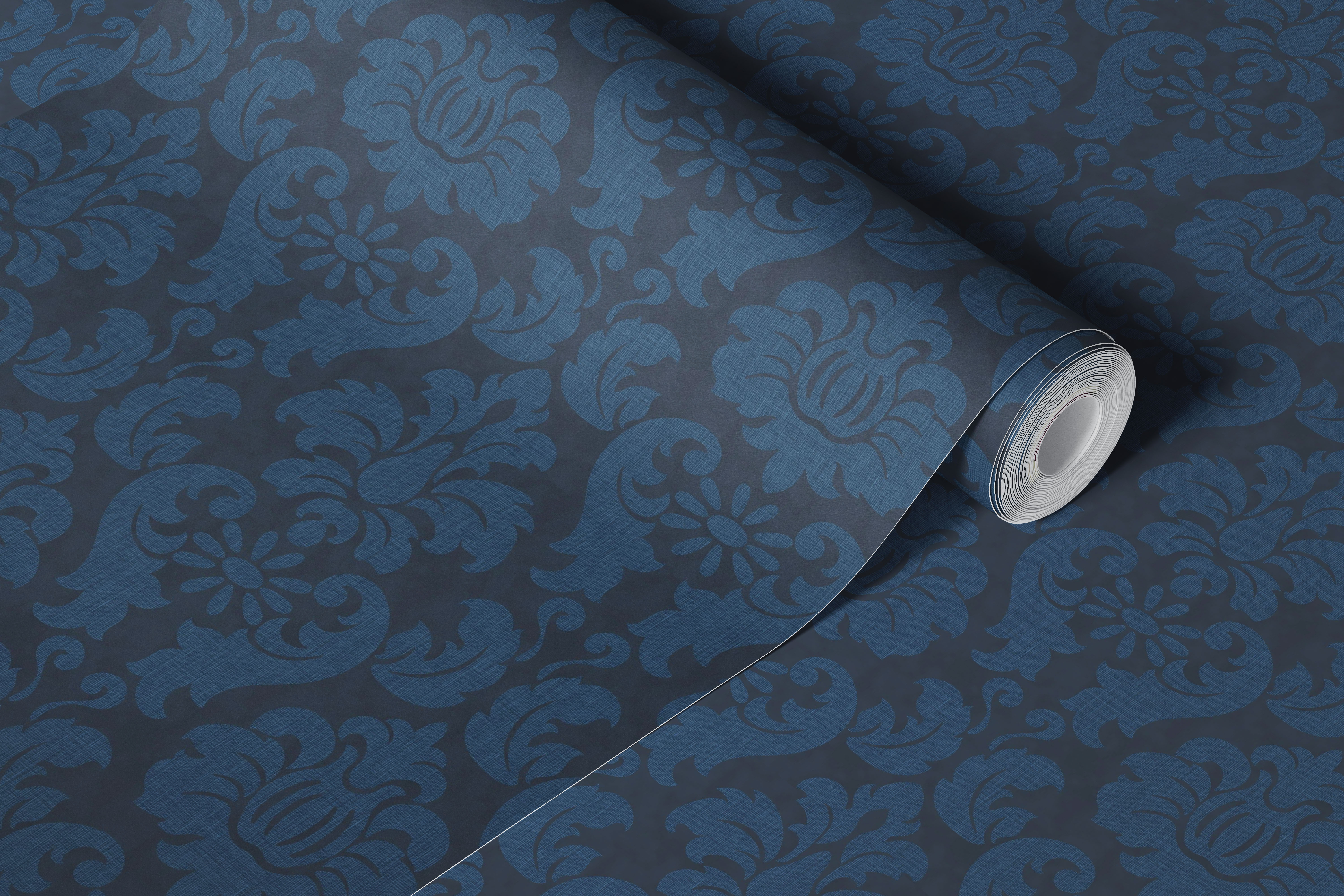 Klassiske blå damaskmønstre på et veggmaleri med denim-tekstur