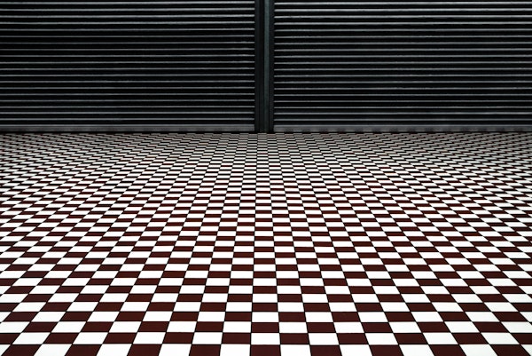 the hypnotic floor
