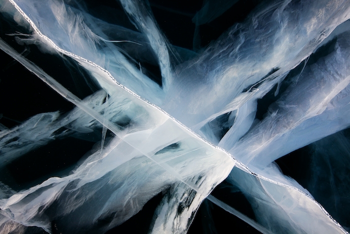 Deep Ice Wallpaper - Blue and White Frozen Beauty | Happywall