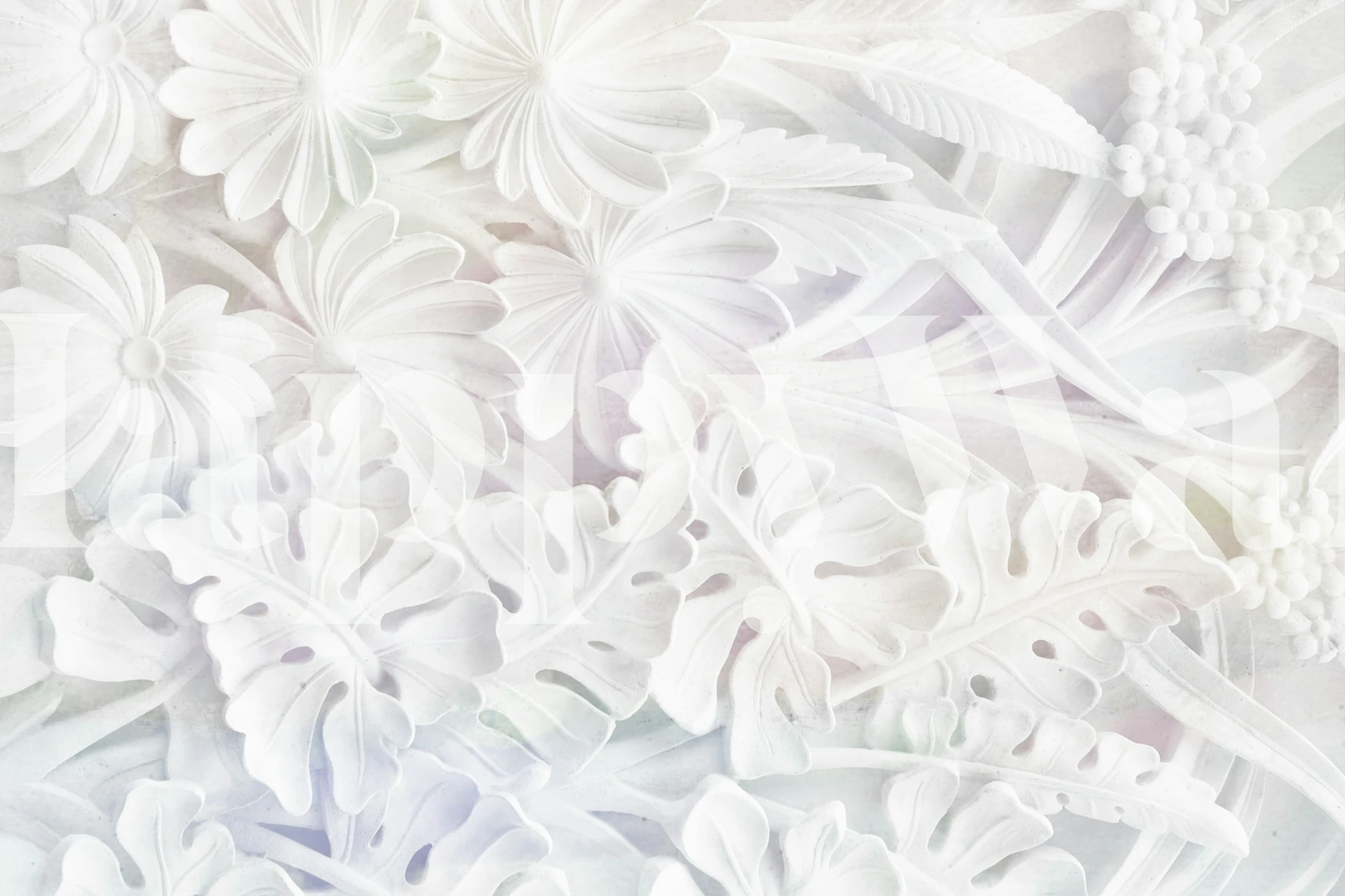 Etherische zachtgrijze en witte steenachtige muurschildering met bloemmotief