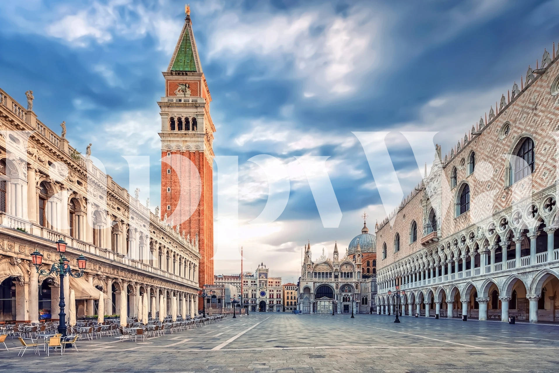 Piazza San Marco wallpaper in a room