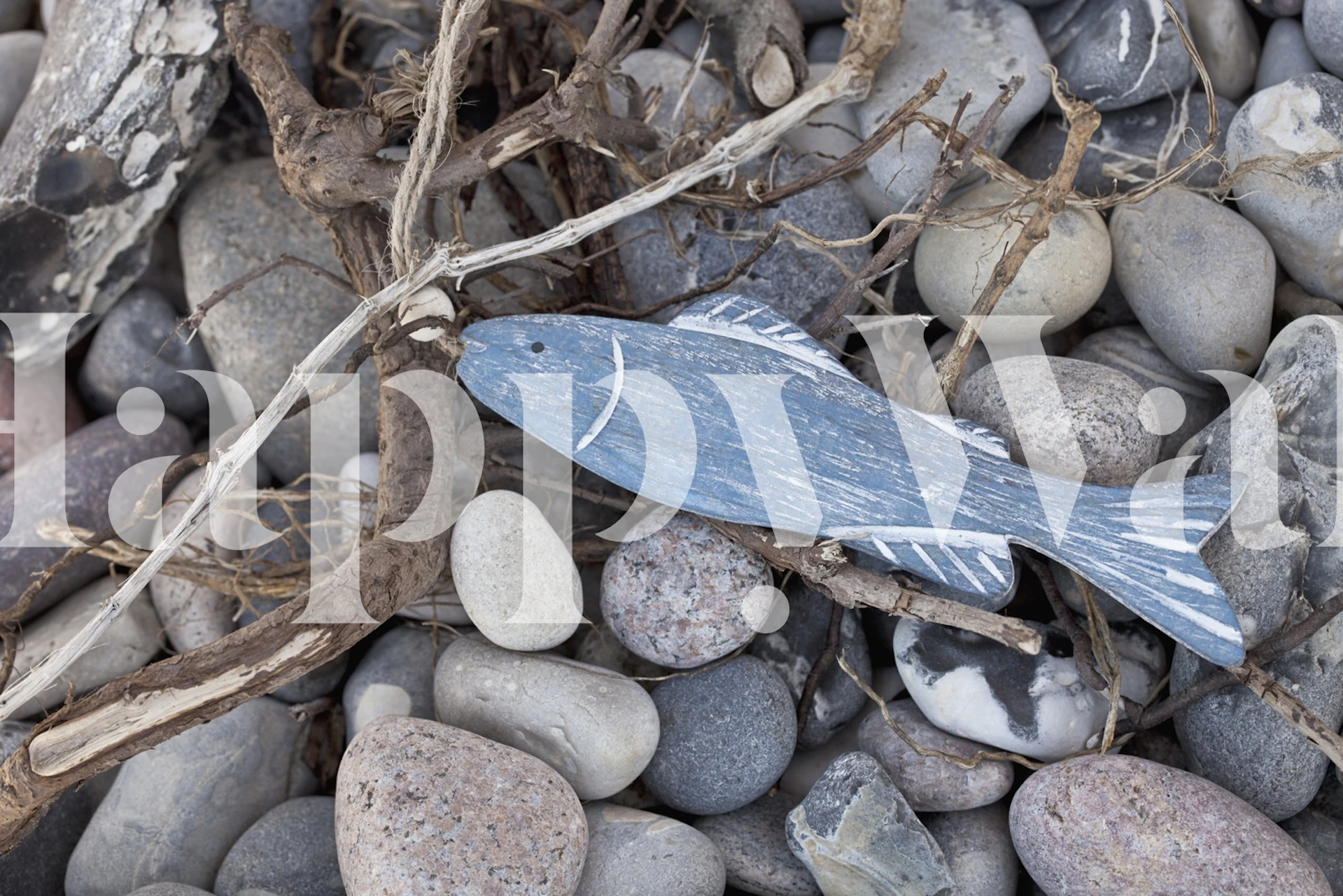 Papel tapiz Fish and Pebble en una habitación