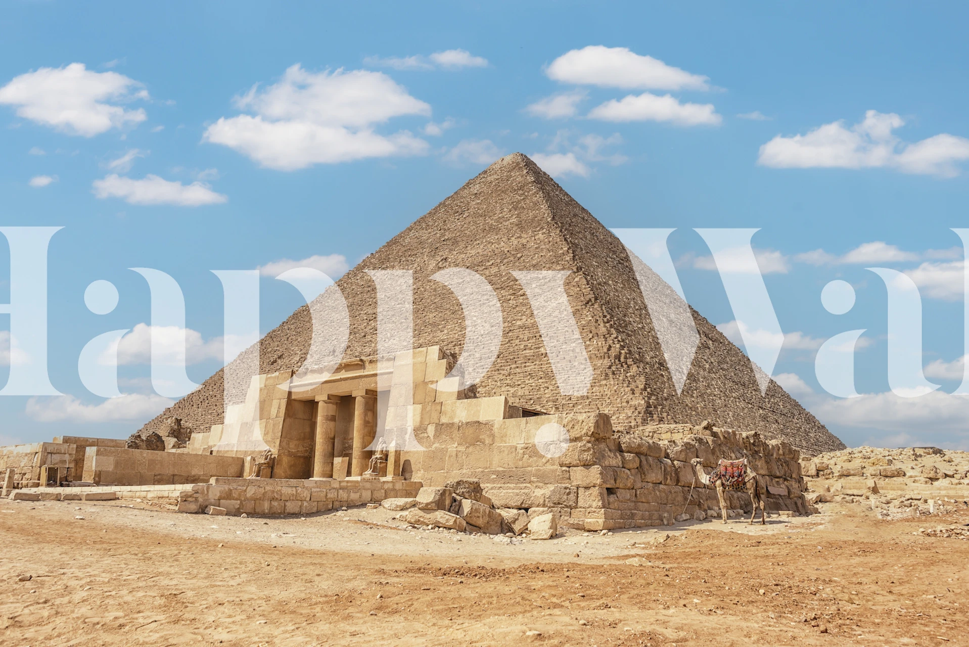 Murale de la Grande Pyramide représentant l'ancienne pyramide égyptienne sous un ciel clair sur happywall.com