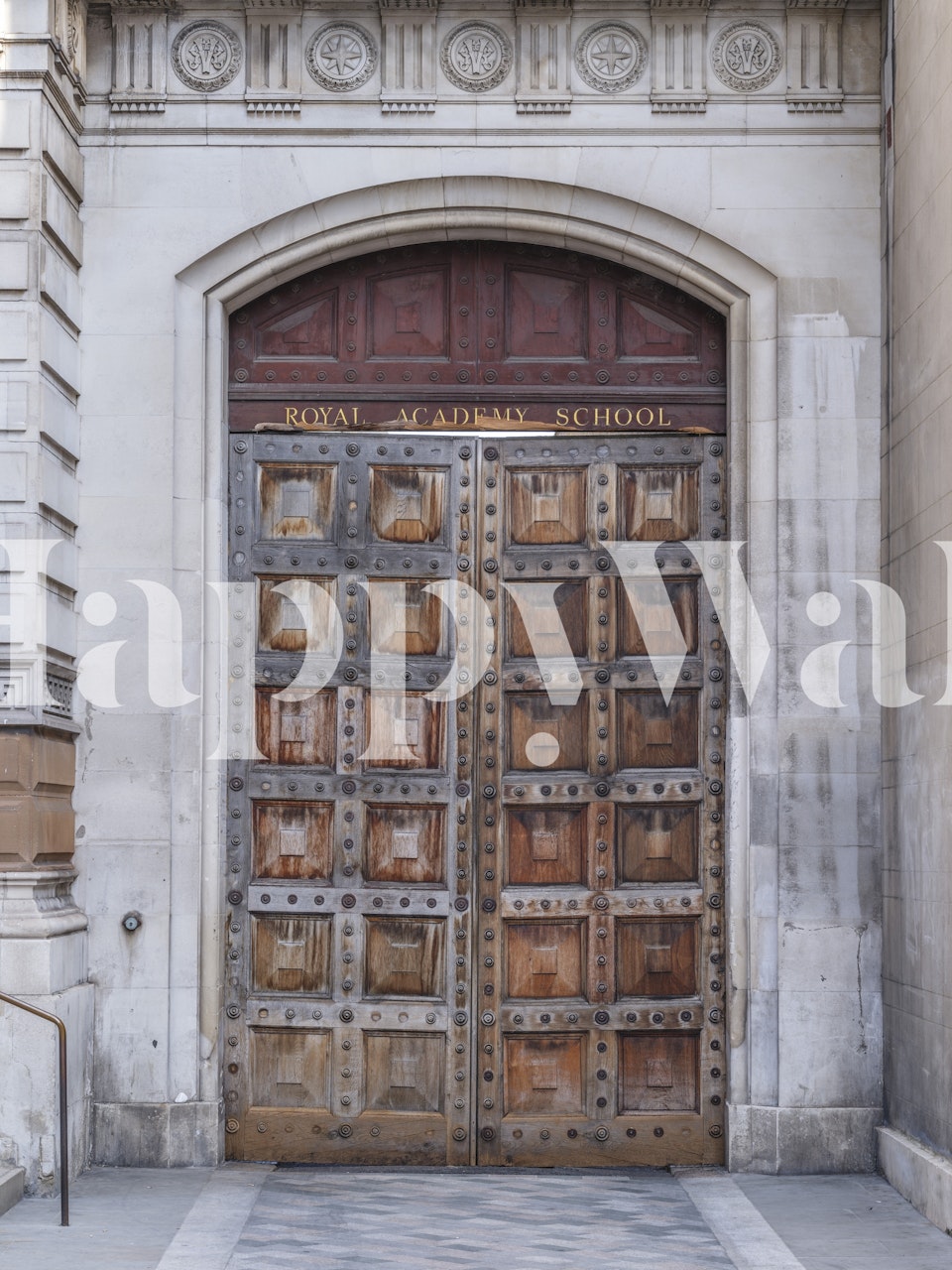 Ταπετσαρία Entrance to the Past σε ένα δωμάτιο
