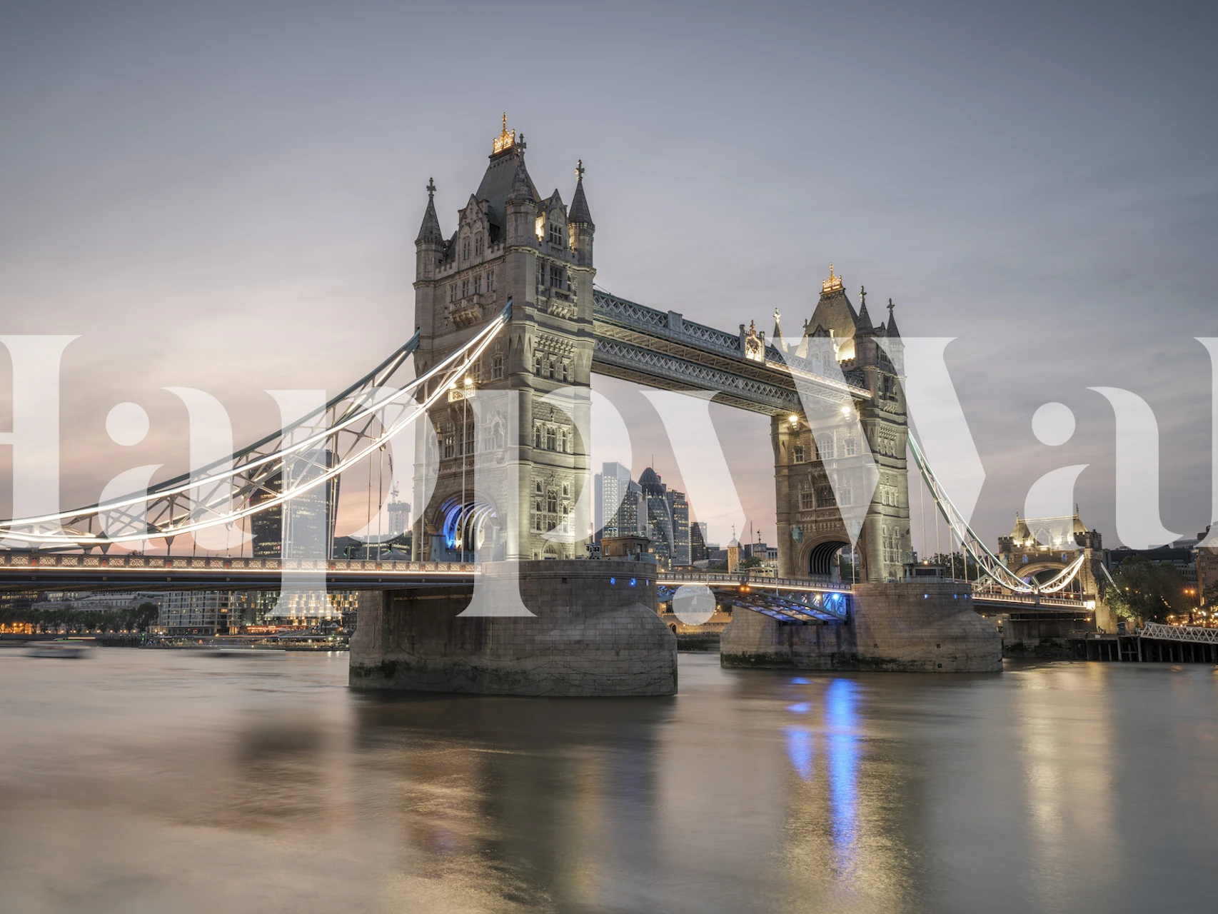 Tower Bridge tapet som visar en solnedgångsvy över Themsen