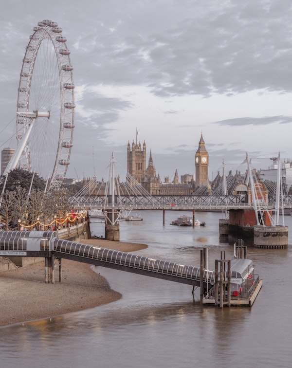 Glimpses of London
