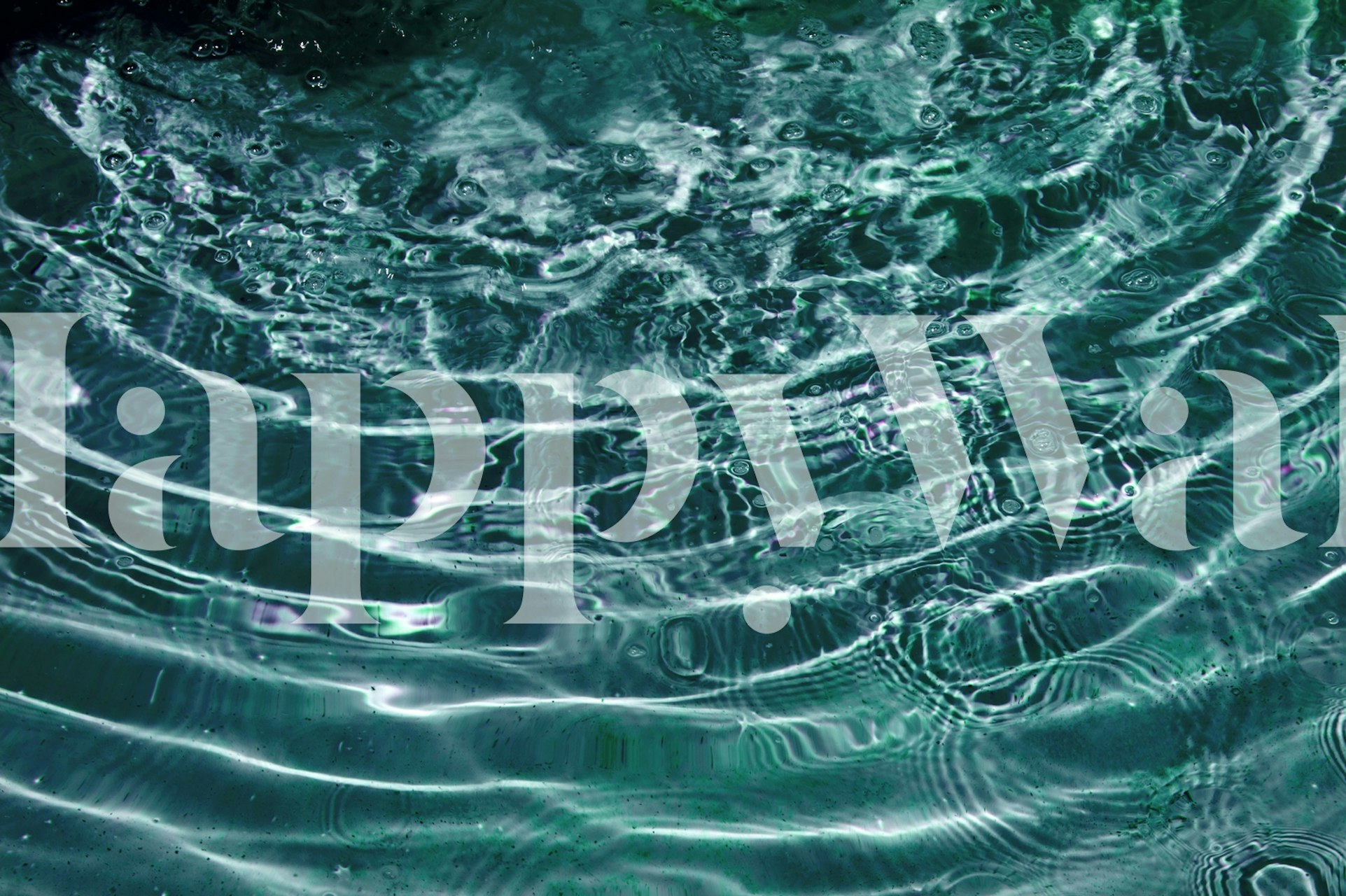 Iridescent Teal Purple Ocean Tapete in einem Raum