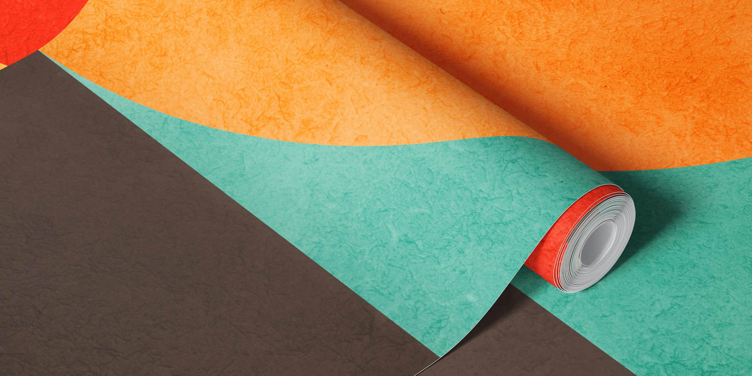 Colorido mural de pared con círculos geométricos en un diseño armonioso con tonos cálidos y fríos.