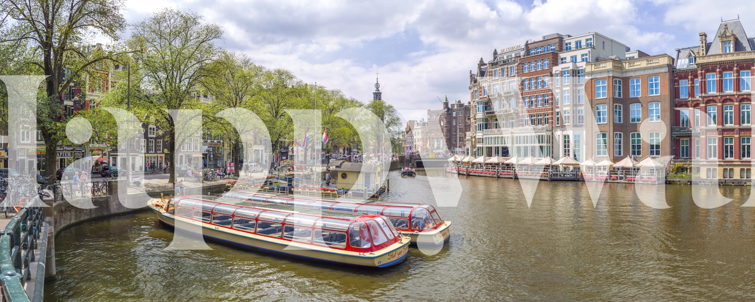 Amsterdam's Historic Waterfront behang in een kamer