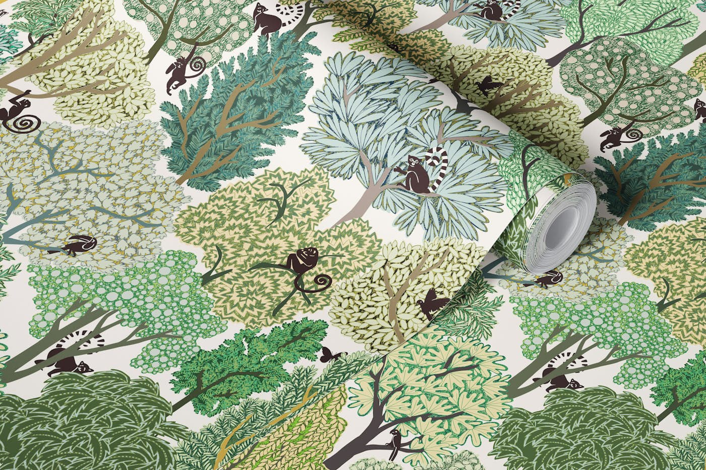 Woodland animals habitat wallpaper roll