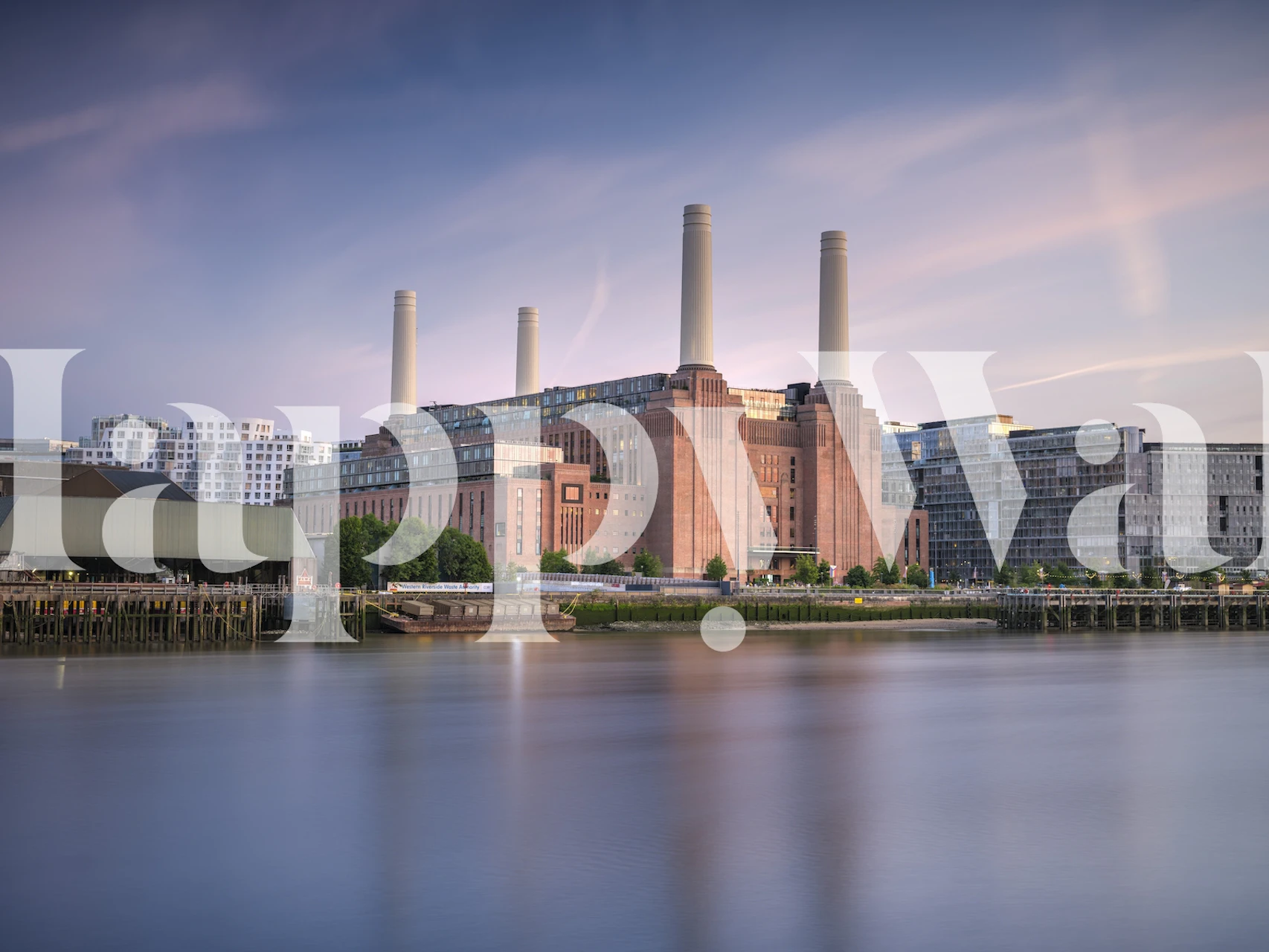 Legacy of Battersea tapet i ett stiligt rum