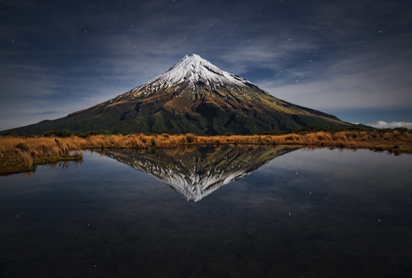 Mount Taranaki   A Starry Night