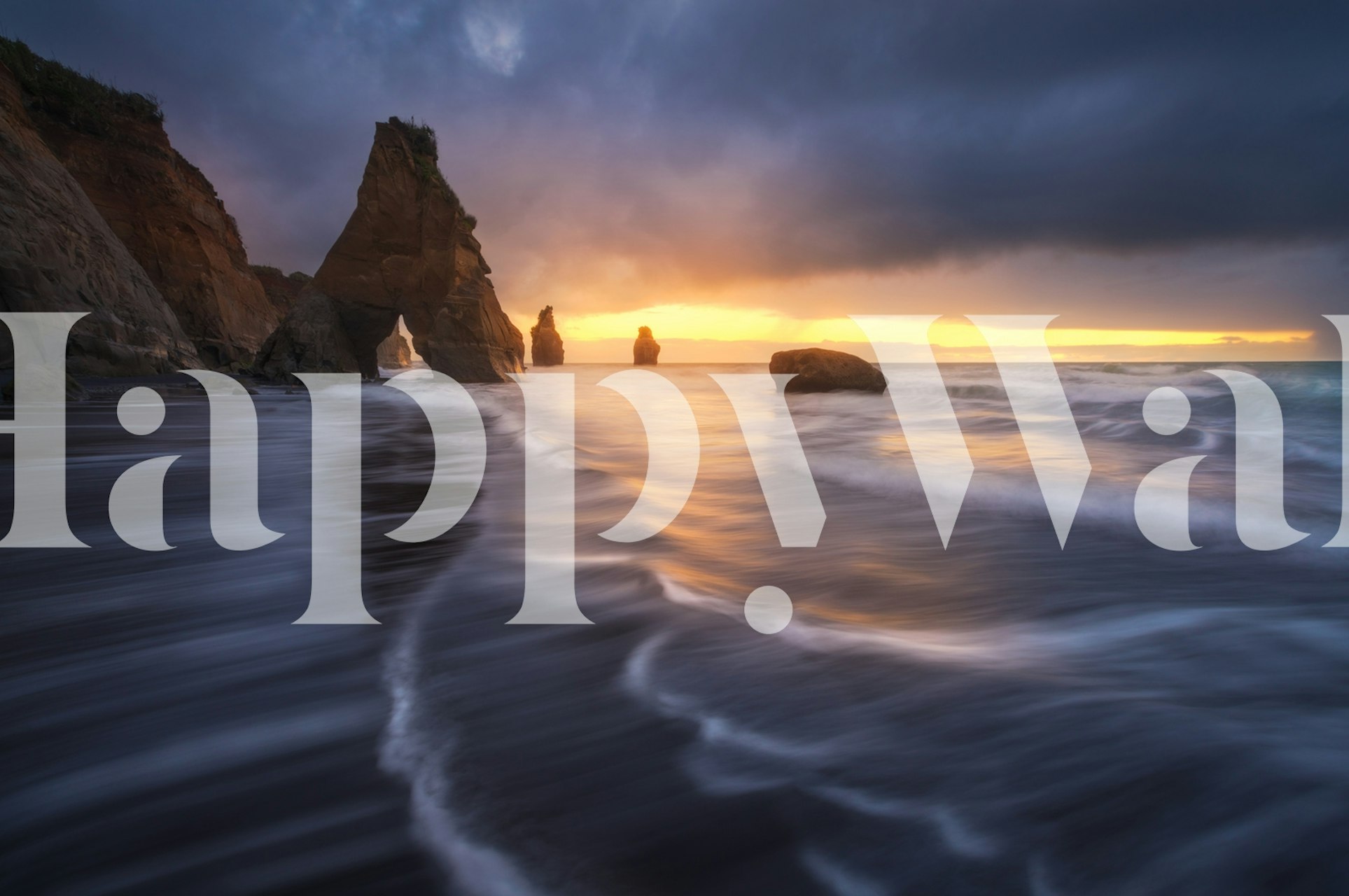 Fototapeta oceánu s vlnami a barvami západu slunce na obzoru