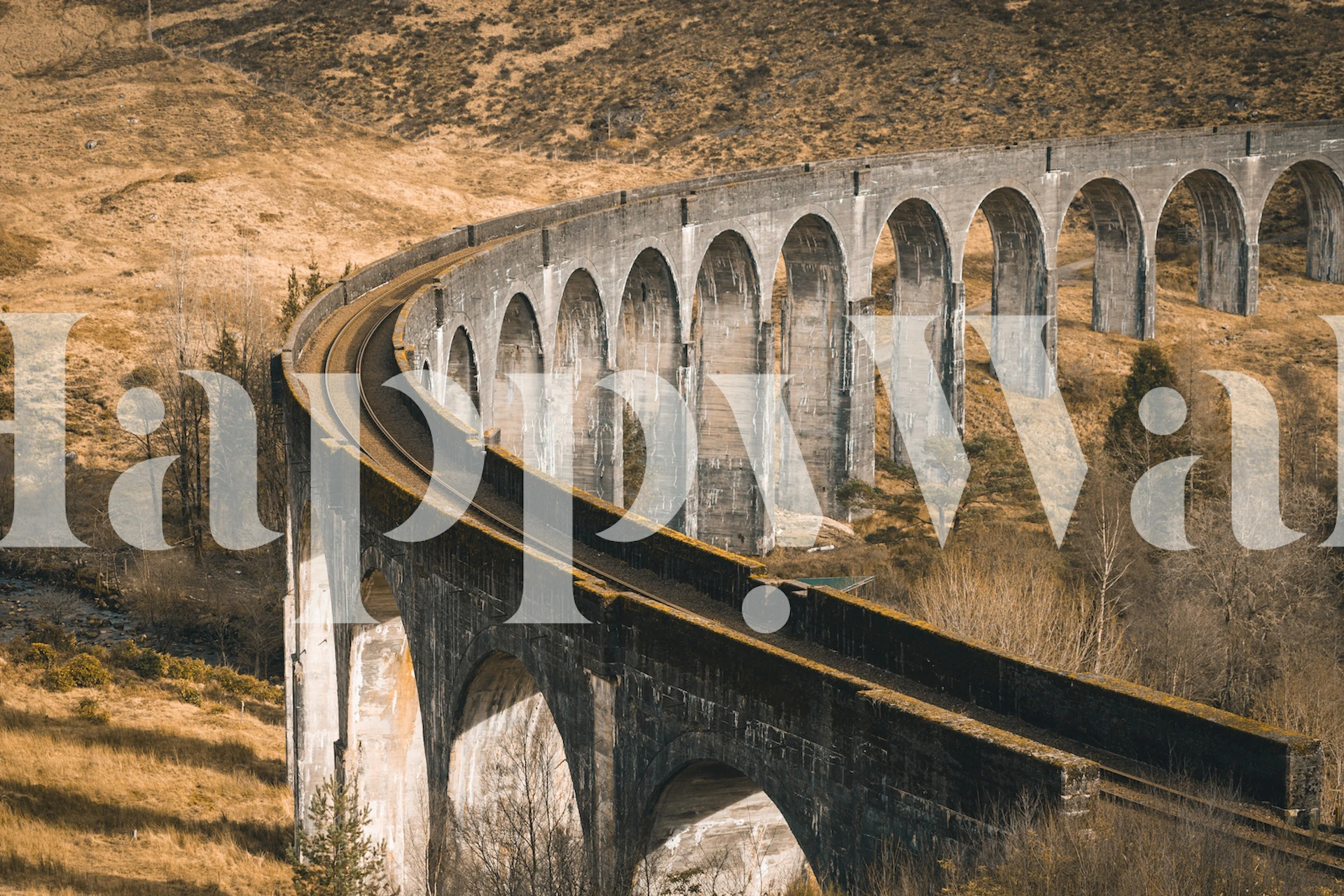 Historický skotský viadukt v drsné krajině nástěnné malby