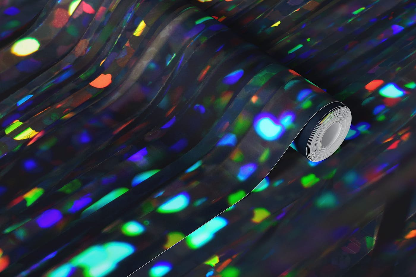 Holographic Tinsel Glam 1 wallpaper roll