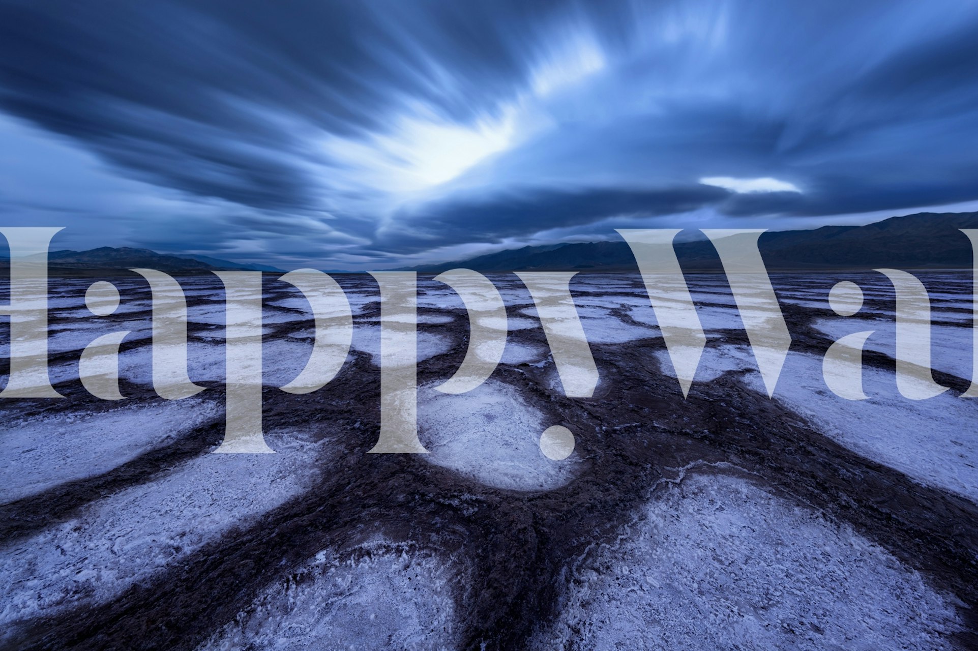 Death Valley veggmaleri som viser teksturert jord og en dramatisk overskyet himmel