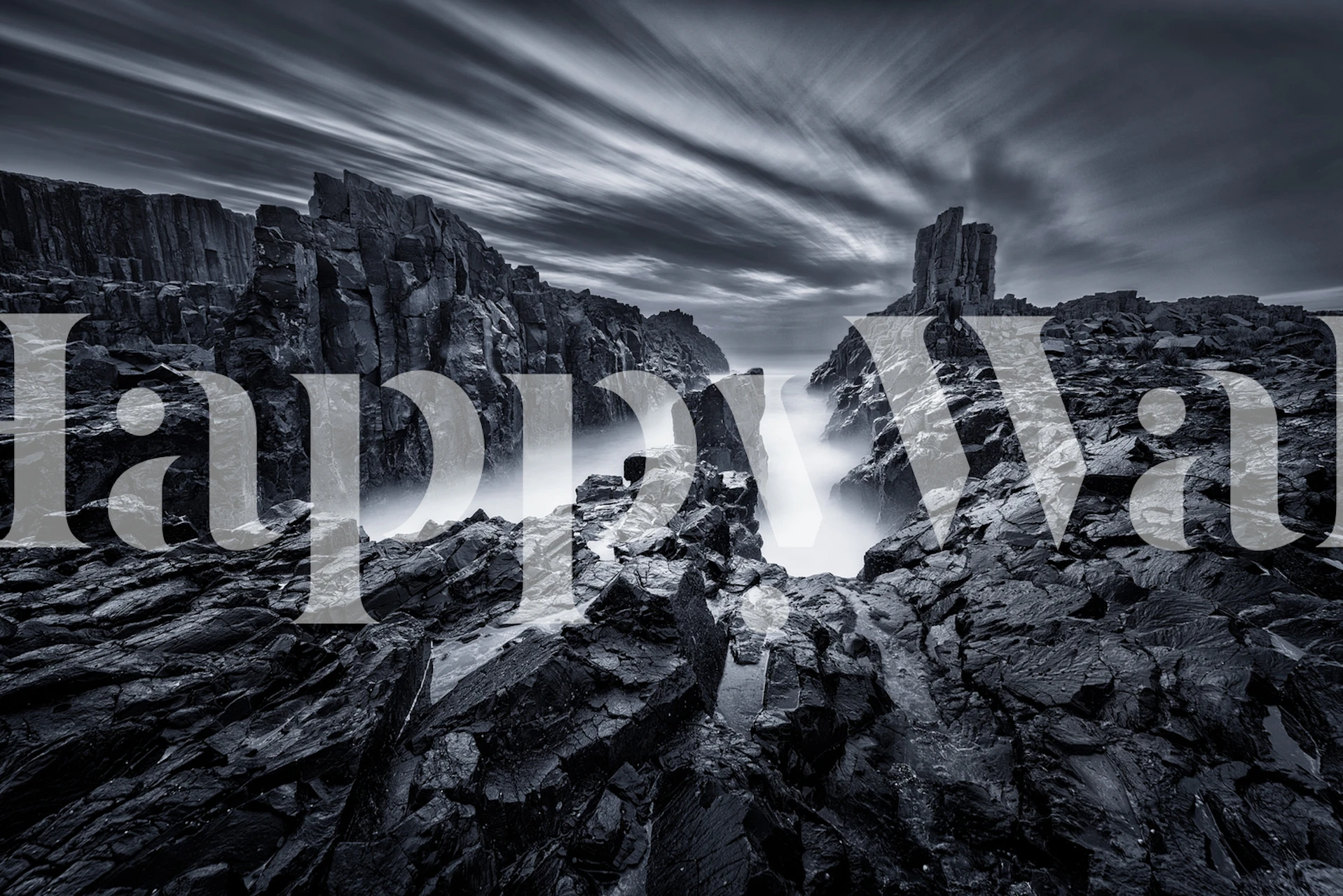 Papier peint Iron World affiché dans une pièce