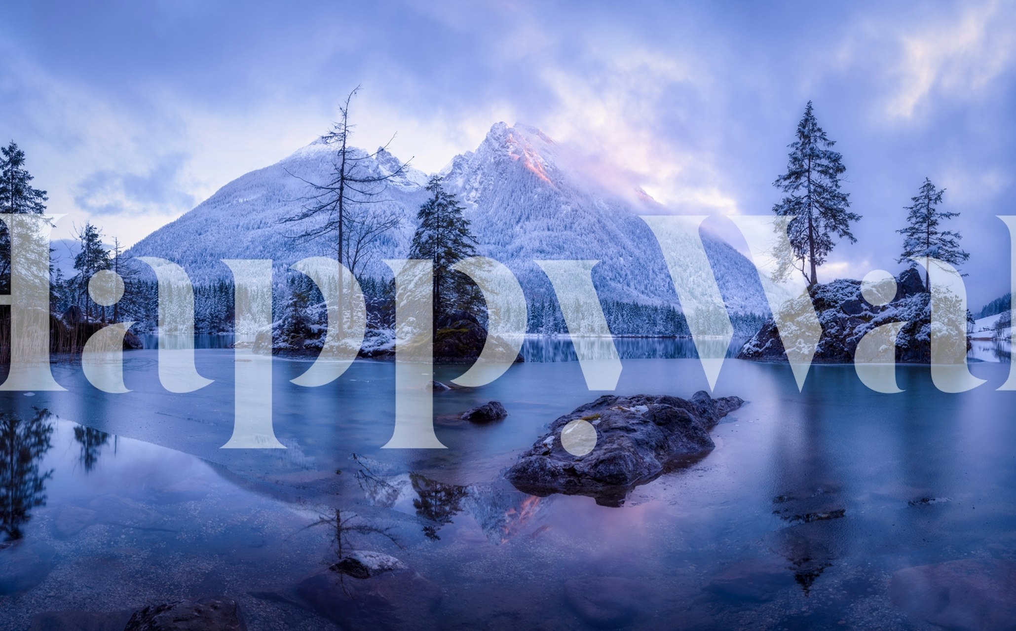 The Frozen Mountain Tapete in einem Raum