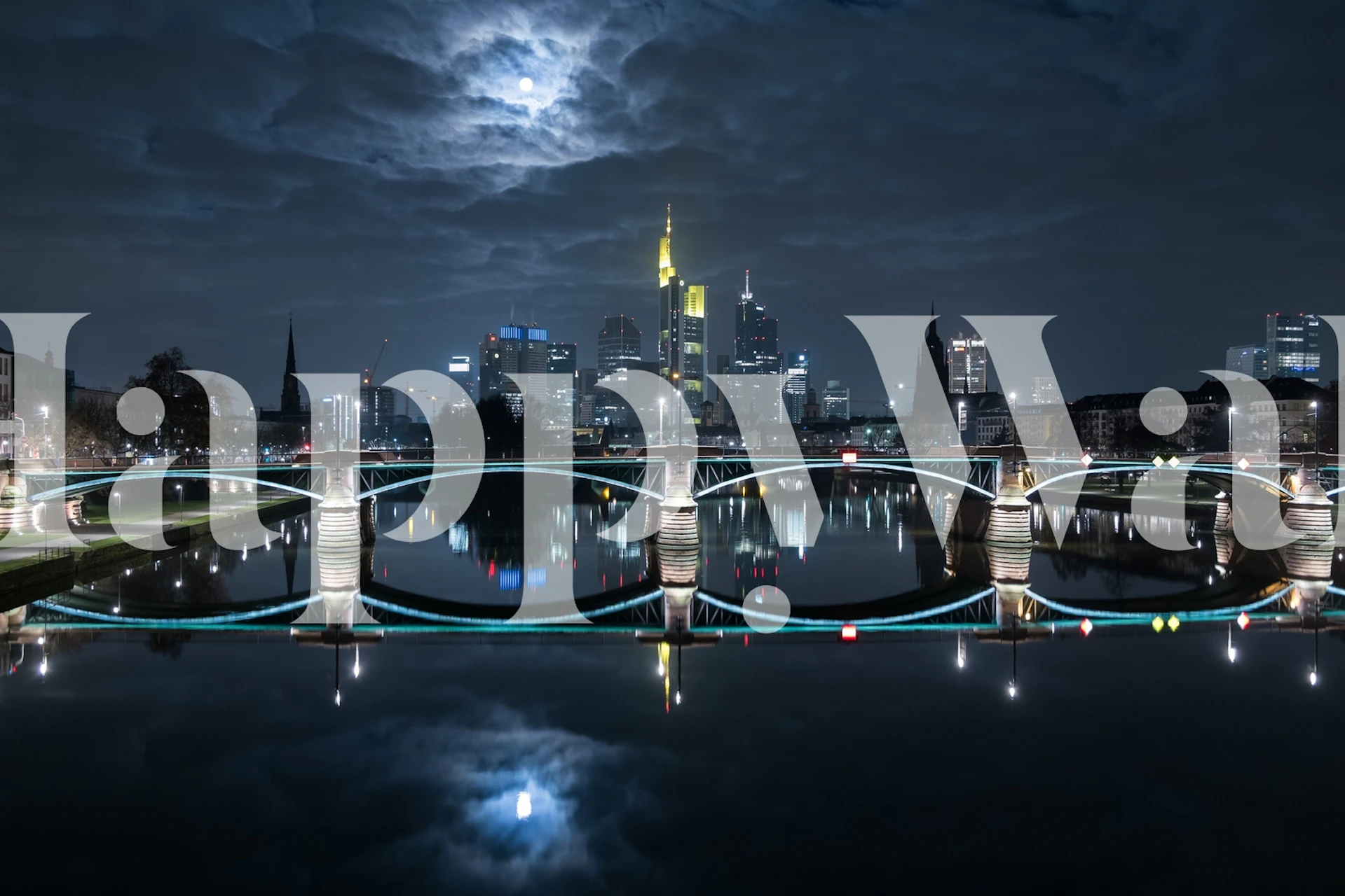 Frankfurt skyline om natten med fuldmåne