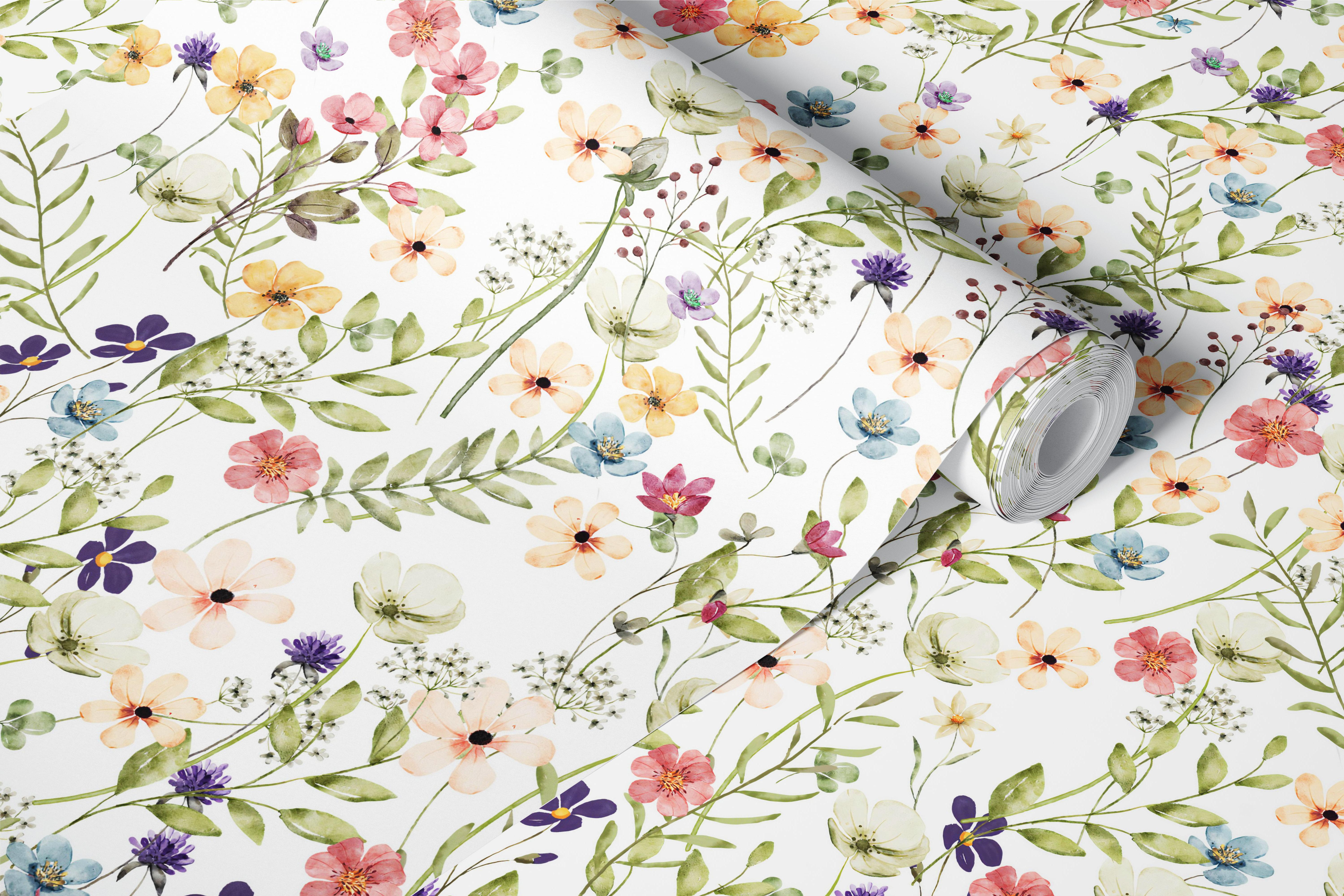 Papier peint avec un petit motif de fleurs aquarelle