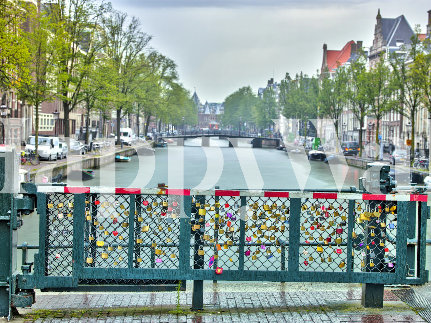Papier peint Lovers' Bridge dans une pièce