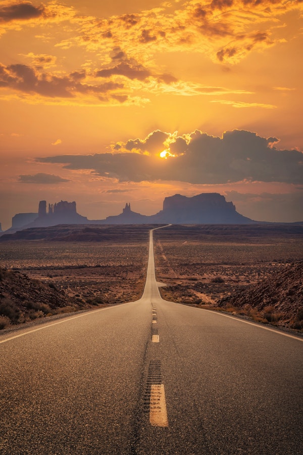 Famous Forrest Gump Road - Monument Valley