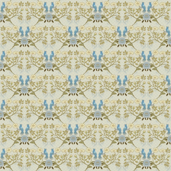 Royal bird in rose bush