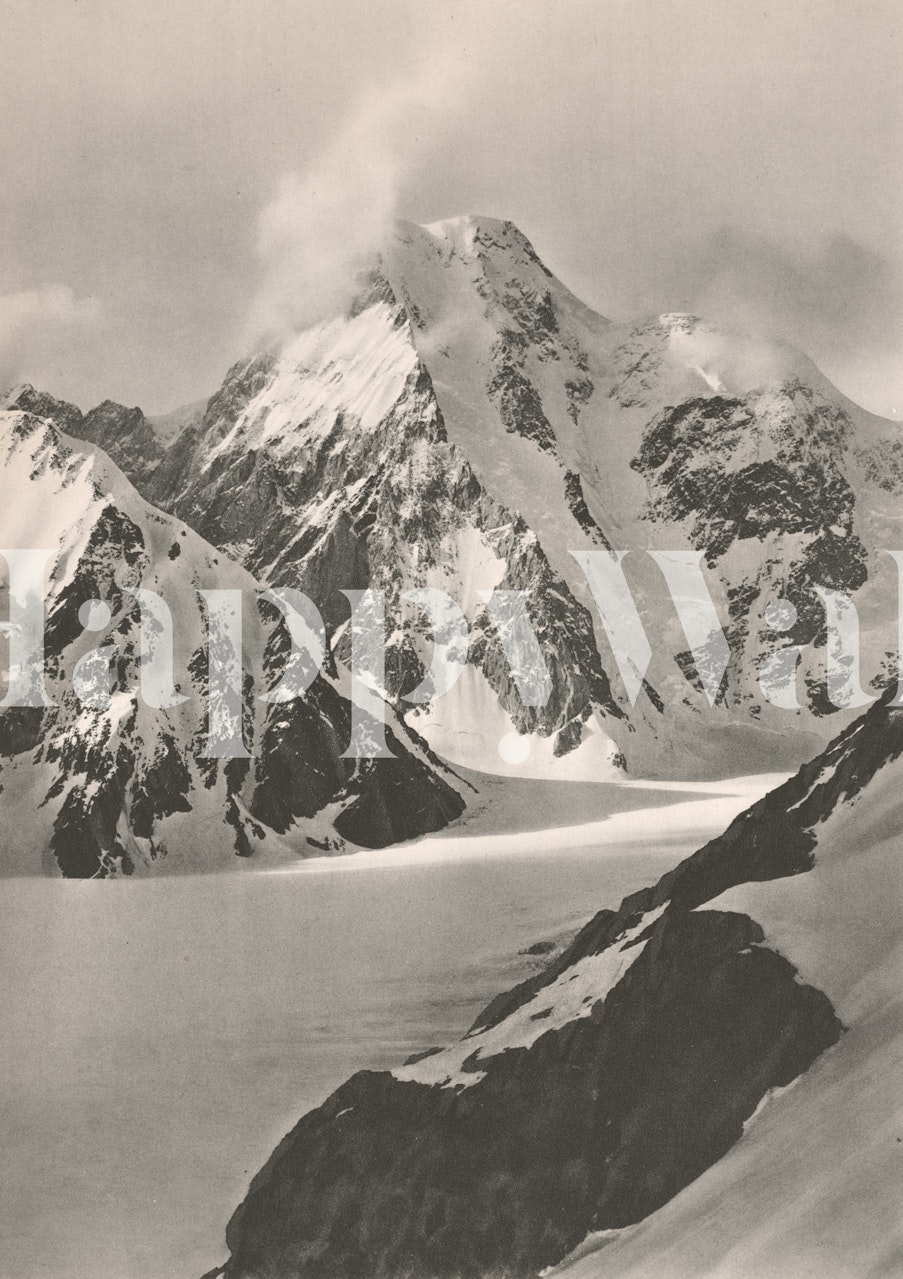 Black and white mountain range with snowy peaks wallpaper