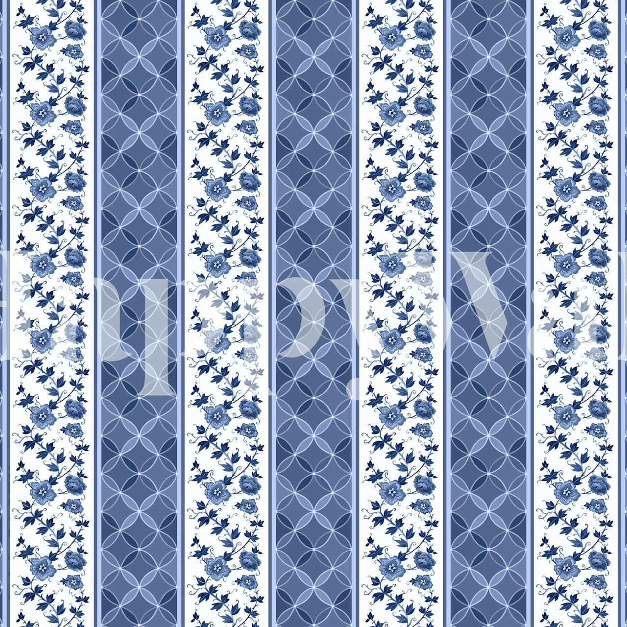 Blue florals with geometrical border Tapete im Raum