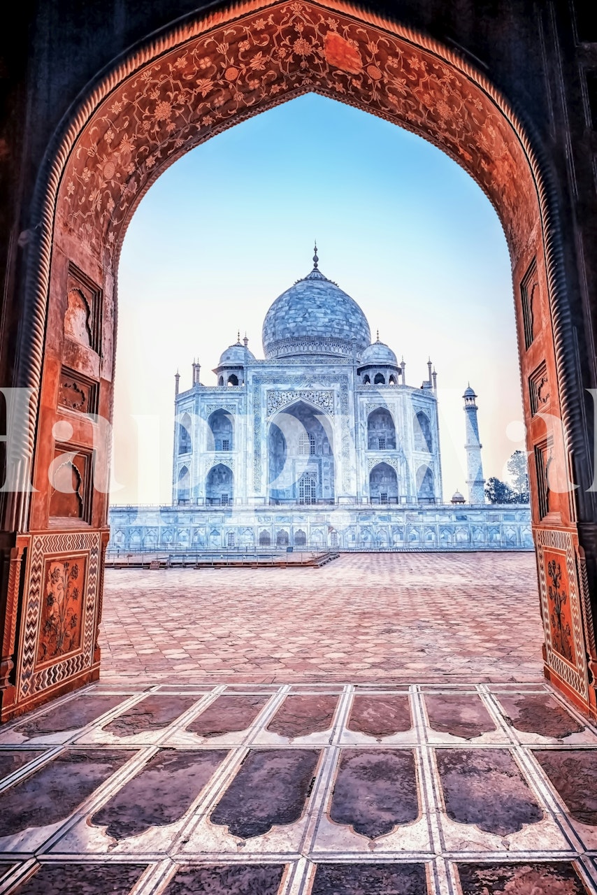 By The Gate tapet i en rumindretning.